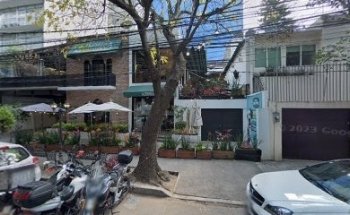 CIRUJANOS MAXILOFACIALES