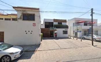 Dr. Carlos Guzmán Castañeda