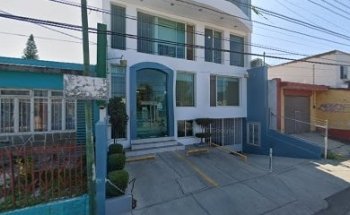 Dr. Pablo M. Rivero Cruz. Odontólogo especialista en periodoncia e implantología.