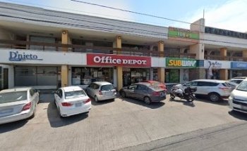 Dr. Oscar González López