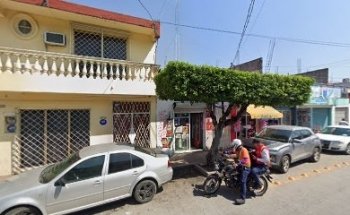 Especialista Dental Dra. Karina