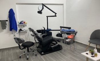 Clínica de Especialidades Odontológicas y Médicas CG