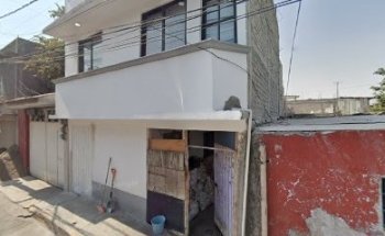 Clínica Dental Rafael de la Peña 11