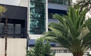 Precision Odontologia Restaurativa y Estetica Dra.Verónica Ayerdi Torres