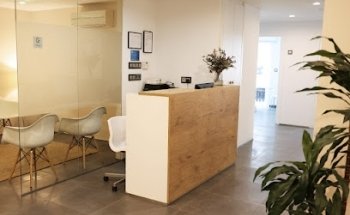 Clínica dental Pico Blanco. Carballo