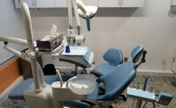 Dra. Claudia Alicia Morales Mauricio, Periodoncista e Implantóloga