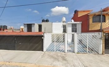 Clinica Dental Rehabilitación Oral Estética e Implantología