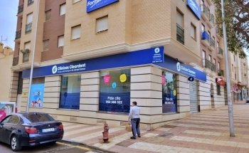 clínica dental el parador de las hortichuelas