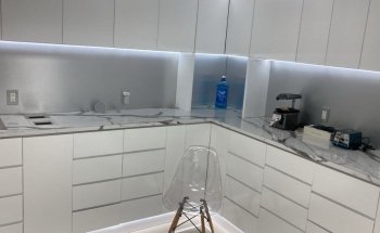 ZUN CLINIK. Clínica de Especialidades Dentales