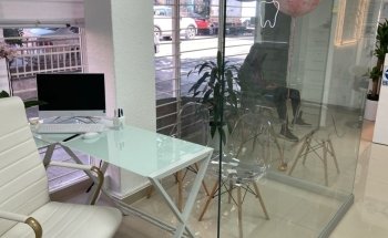 ZUN CLINIK. Clínica de Especialidades Dentales