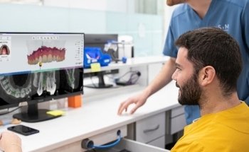 CLINICA PALMA MEDICODENTAL