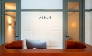 ALBUS DENTAL STUDIO - Dentista en Mirasierra