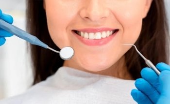 Clínica Dental San Román