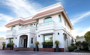 Dr. Michael's Dental Clinic - Umm Suqeim