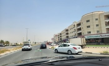 LIFE Medical Centre - AL WARQA