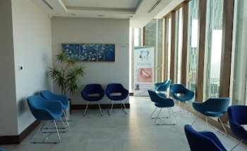 Oaiss Braces Center | Dental Center in Abu Dhabi - مركز عويس لتقويم الاسنان