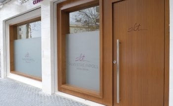 Clinica Dental Silvestre Ripoll. Periodoncia e Implantes