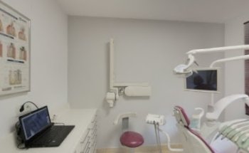 Marín Portillo Clínicas Dentales- Dr. Carlos Marín