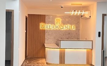 DREAM SMILE DENTAL CLINIC LLC - Dental cleaning in Deira | Teeth cleaning Deira