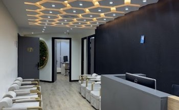 Manila PolyClinic Burjuman