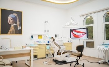 Al Manal Dental Center