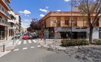 Clínicas Nou Dent - Clínica Dental en Quart De Poblet