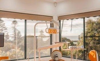 Collins Street Dental - Dr. Neerav & Associates