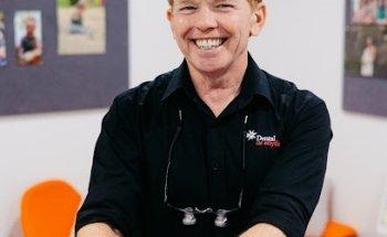 Dental as Anything, Helensvale