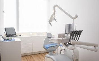 Implant Clinics