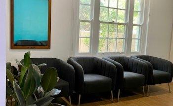 Smile Sensations Manuka