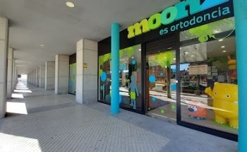 Clínica Dental Infantil Moonz