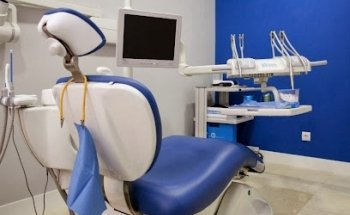 Centro de Especialidades Médicas FAMED