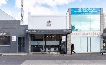 Dentists at Surrey Hills