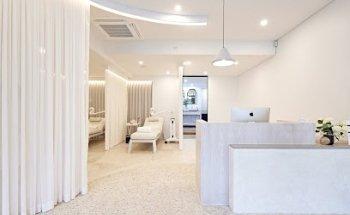 The Whitening Clinic