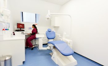 Mary Rose Mall / Beckton Dental Clinic