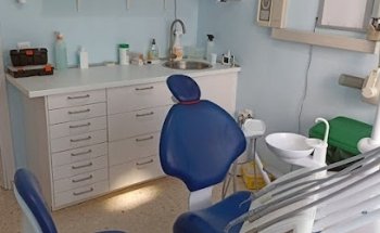 Clínica Dental Dra. Carmen Fernández — Bormujos
