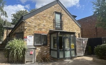 Courtyard Dental + Implants