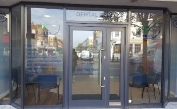 Teeth & Smiles Dental Clinic
