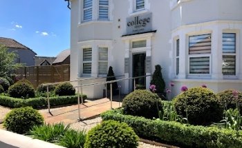 College Street Dental Centre