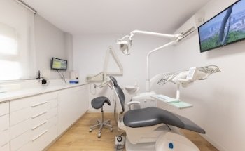 Clínica Dental Cuadros | Nou Barris Canyelles