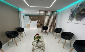 Clínica dental en Torremolinos Cliniolmo Dra. Rosario Olmo Gómez