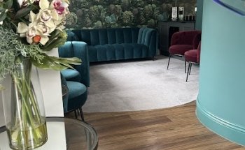 Green Square Dental and Implant Centre