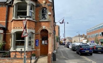 Weybridge Dental Care | Emergency Dentist | Invisalign | Dental Implants | Smile Makeover | Bonding