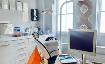 1 King's Dental (Soho)