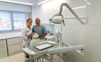 GAHIDENT | Clinica Dental Vigo Andrea Roqueiro - implantologia - estetica - periodoncia - odontopediatra