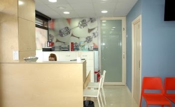 Clínica Dental Sant Martí