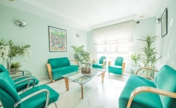 Clínica Dental Ahumada — Dentista en La Línea de la Concepción