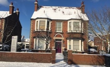 Warwick Lodge Dental and Implant Centre