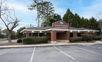 Lane & Associates Family Dentistry - Raleigh Ridge Rd