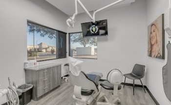 MINT dentistry | West Oaks